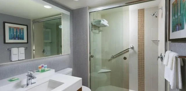 غرفة بسرير كينج في طابق مرتفع، Hyatt Place Charlotte Downtown 3/3
