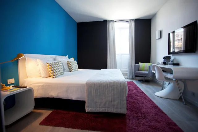 Superior, Double or Twin Bed, Street View، Internacional Design Hotel 6/8