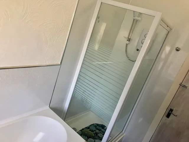 3 Bedrooms, Economy, Apartment, 2 Double and Twin Beds, Sofa، 233 Leith Apartment 6/6