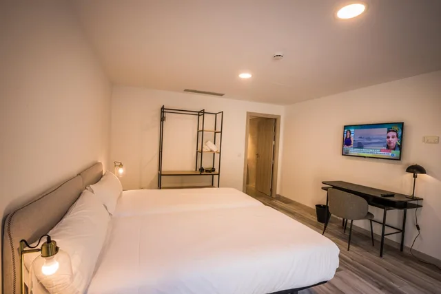 غرفة اقتصادية بسرير مزدوج، Pombal Rooms Santiago 1/10