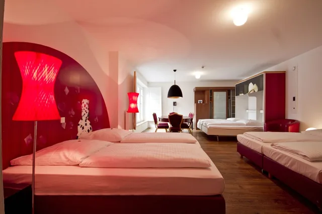 Room, 6 People, Twin Beds, LANDHOTEL HOF BEVERLAND 1/3