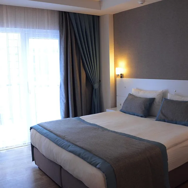 Standard, Single, Parion House Hotel 5/10