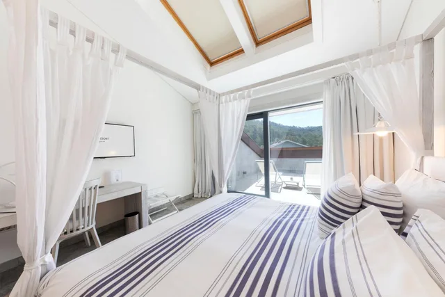 Superior, Queen Bed, D-Resort Gocek 1/2