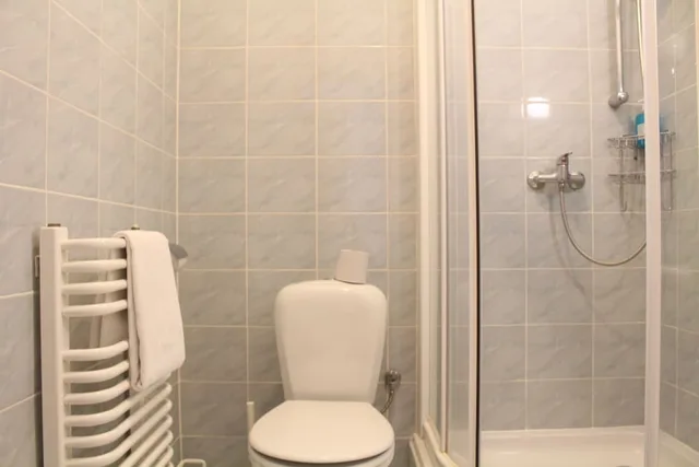 غرفة بسريرين منفصلين، Cracow Old Town Guest House 3/3