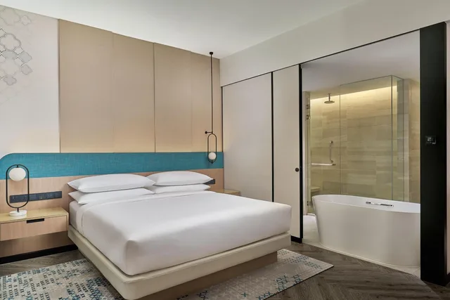 Room, King Bed, City View, Club Floor، Penang Marriott Hotel 3/10