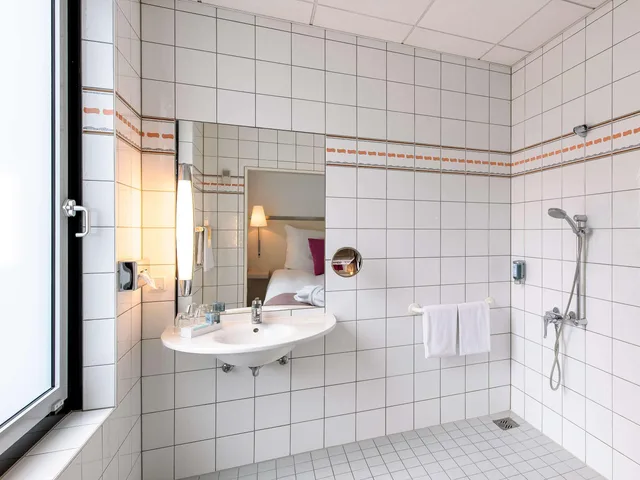 غرفة بسرير كوين، Novotel Berlin Mitte 3/4