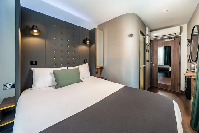 غرفة مزدوجة، Point A Hotel London Canary Wharf 4/10