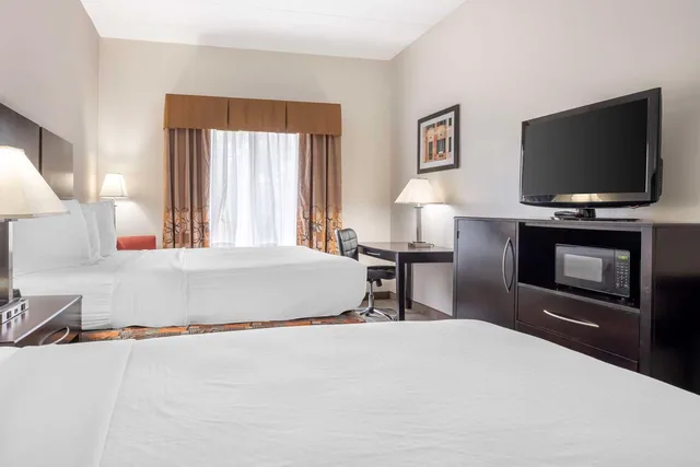 غرفة بسريرين كوين، Best Western Mason Inn 1/3