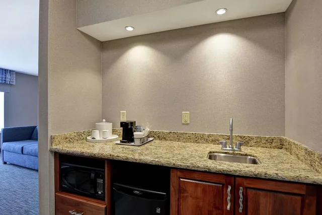 جناح استوديو بسريرين كوين مع أريكة، Hampton Inn Moab 2/3
