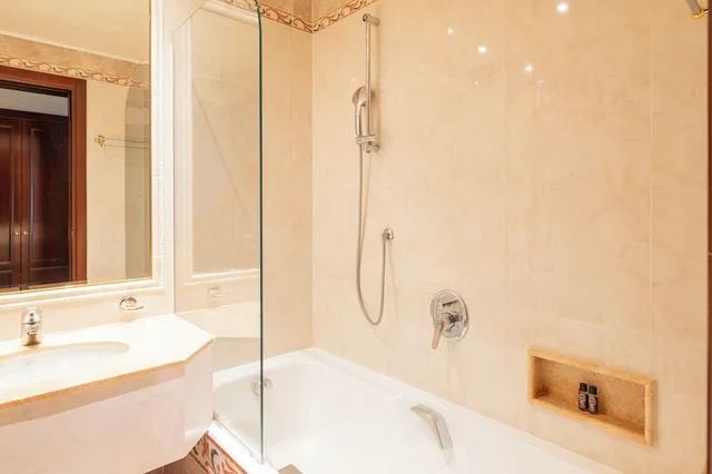 غرفة سوبيريور بسرير مزدوج، Royal Hotel Carlton 10/10