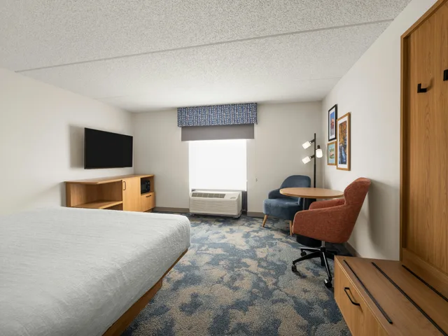 غرفة بسرير كينج، Hampton Inn Warrenton 2/10