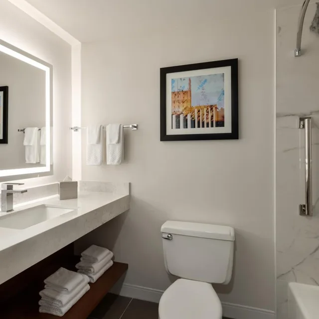 غرفة سوبيريور بسريرين مزدوجين، Doubletree By Hilton Bloomington Minneapolis South 5/9