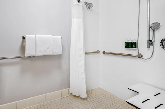 1 Bedroom, Suite, King Bed, Courtyard Pittsburgh Airport 5/5