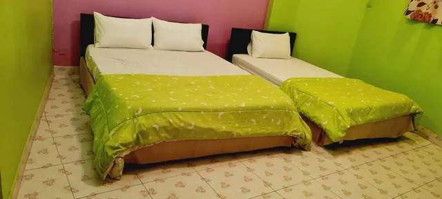 غرفة ثلاثية بسرير مزدوج، Royal Land Mae Klong Hotel 2/2