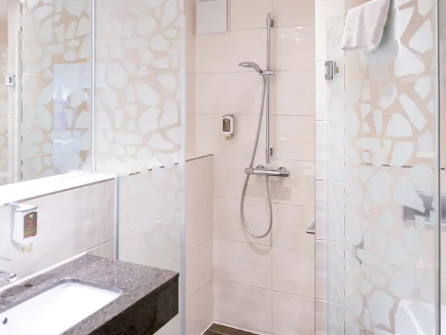 غرفة سوبيريور بسرير مزدوج، ibis Styles Leipzig 10/10