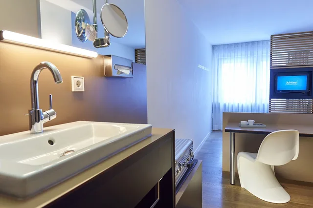 غرفة صغيرة بسرير كوين، Hotel Schwanen Metzingen 6/7