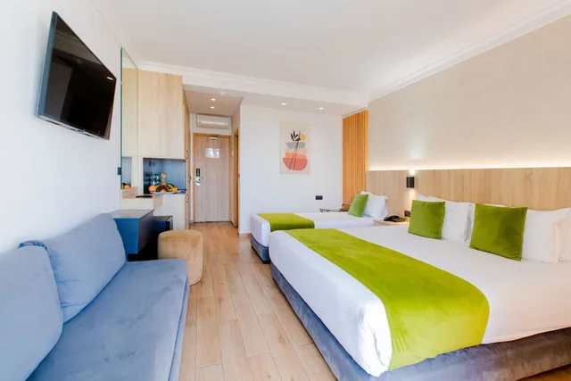 Family Room Sea View, Argana Hotel 4/10