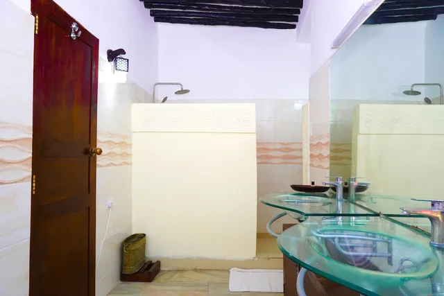 غرفة سوبيريور بسرير كينج، Al Johari Zanzibar 4/4