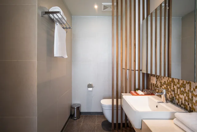 Ocean, Executive, King Bed, Balcony، Citadines Bayfront Nha Trang 3/3
