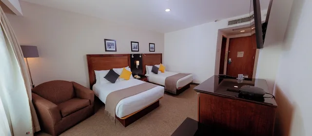 غرفة بسريرين مزدوجين، Sheraton Leon 2/8