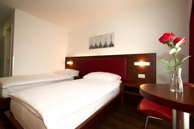 غرفة سوبيريور بسريرين منفصلين، Hotel Conti 4/10