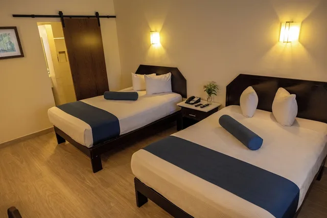 Standard, 2 Double Beds, Hotel Del Rio 7/10