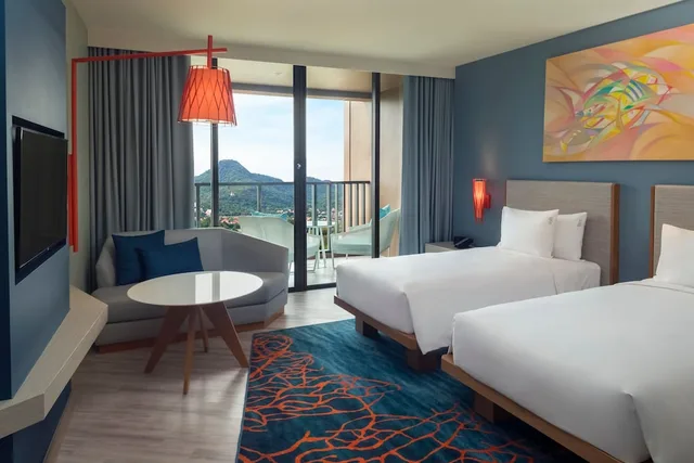 غرفة قياسية بسريرين منفصلين بإطلالة على الجبل، Holiday Inn Vana Nava Hua Hin 2/5