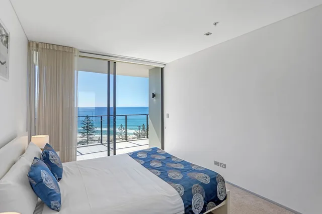 2 Bedrooms, Superior, 2 Queen and Twin Beds, Ocean View, Ambience on Burleigh Beach 1/2