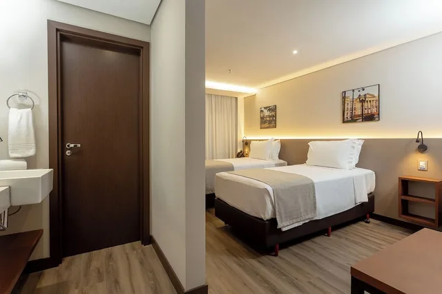 غرفة ديلوكس مفردة بسريرين منفصلين، The Roochelle Hotel 2/2