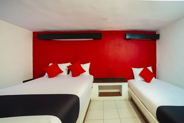 غرفة قياسية ثلاثية، Capital O Hotel Meson Del Rio, Tepotzotlan 3/6