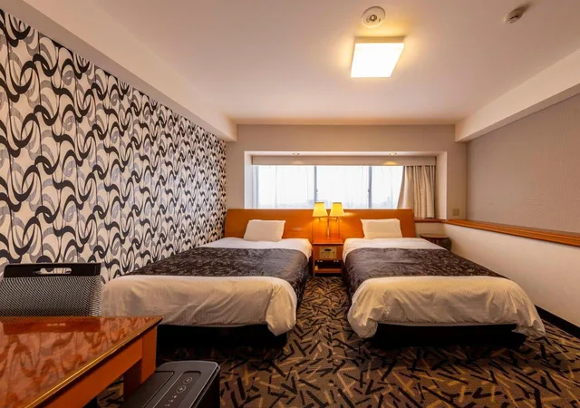 Room, Twin Beds, the b Kanazawa Katamachi 2/5