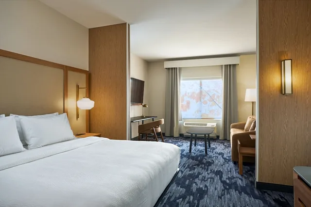 غرفة قياسية بسرير كينج، Fairfield Inn & Suites by Marriott Hagerstown 1/4