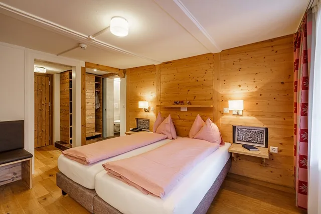 Chalet, Superior, Twin Beds, Hotel Alpenblick 1/10