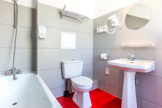 غرفة قياسية رباعية، Alfred Hotels Paris Lecourbe 1/1