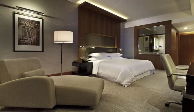 Club, Suite, Sheraton Grand Bangalore Hotel At Brigade Gateway 3/3