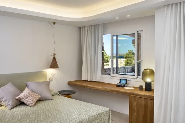 جناح جونيور بسرير كوين وسريرين منفصلين بشرفة، Grand Relais Dei Nuraghi - Adults Only 1/4