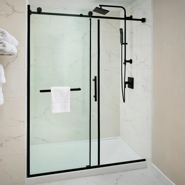 جناح بسرير كوين مع أريكة، Niagara Fallsview Hotel & Suites 2/3