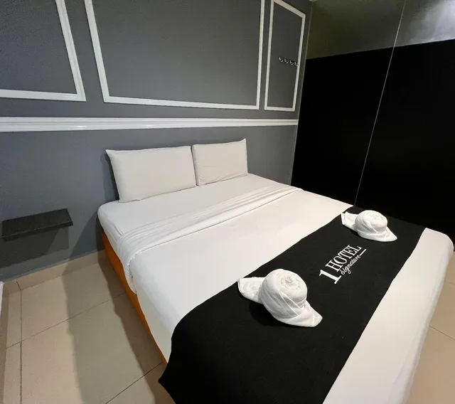 Deluxe, Queen Bed, 1 Hotel Mahkota Cheras 2/2