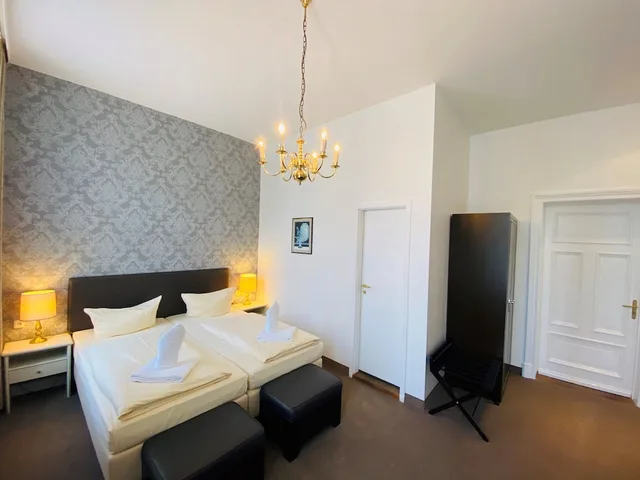 Room, Double Bed, Centro Hotel Kaiserhof Deluxe 5/10