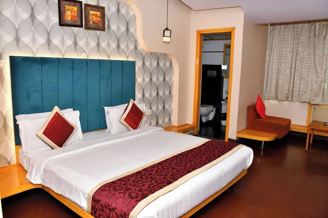 Super, Deluxe, Double Bed، OYO 9542 the Blue Heaven Banipark 8/10