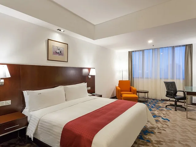 غرفة بريميوم بسرير كينج، Holiday Inn Vista 5/7
