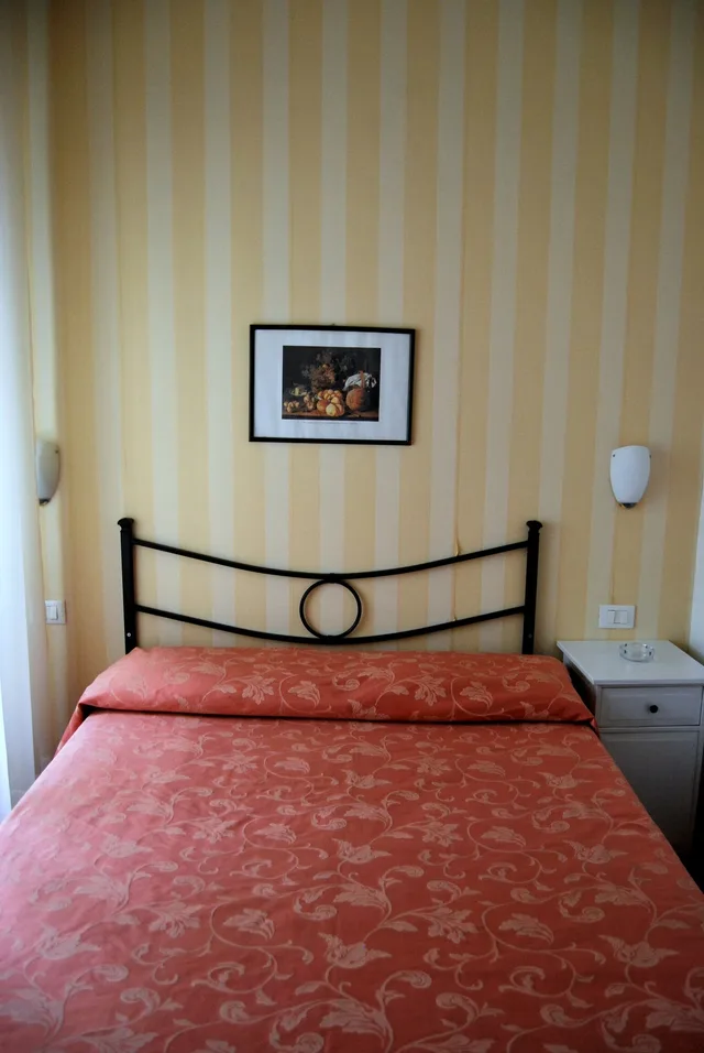 Room, Triple, 1 Queen and 1 Single Bed, Hotel Cantoria 2/5