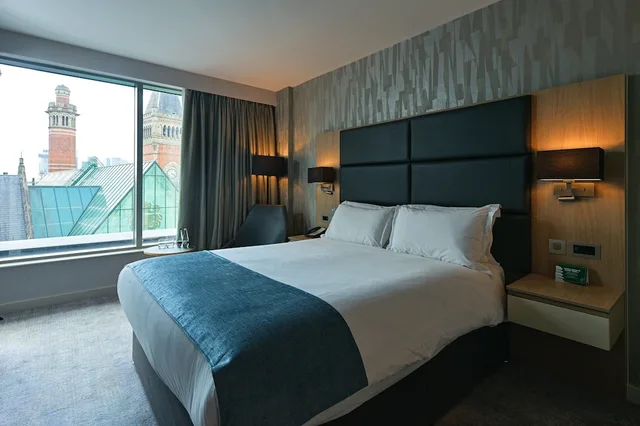 جناح بسرير كينج بإطلالة على المدينة مع أريكة، Holiday Inn Manchester - City Centre 2/10