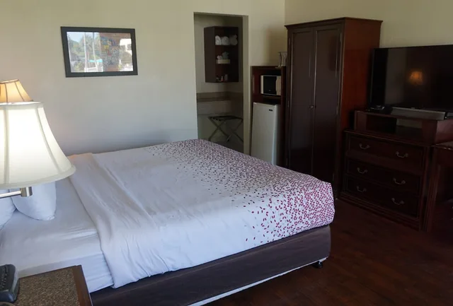 غرفة قياسية بسرير كوين لذوي الإعاقة، ISLAND HOTEL of Space Coast 1/1