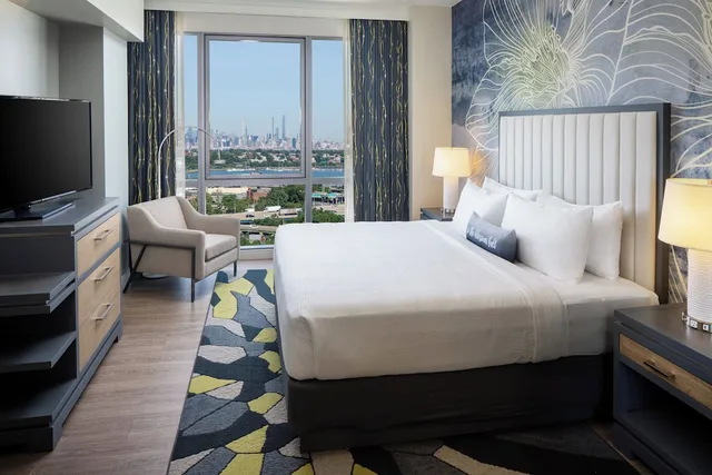 غرفة قياسية بسرير كينج، Hotel Indigo Flushing 1/2