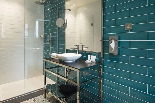 Spa, Deluxe, Double Bed, Balcony، Les Matins de Paris 8/10