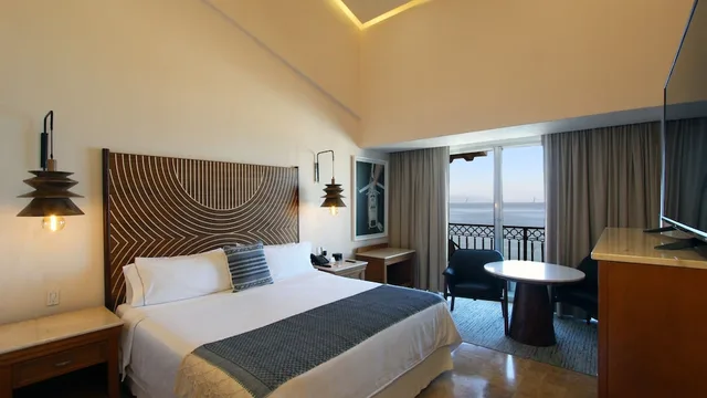 جناح شهر العسل بسرير كينج، Fiesta Americana Puerto Vallarta All Inclusive & Spa 1/8