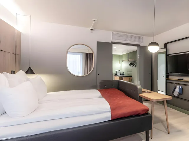 غرفة غراند بسرير كينج، Hotel Norge By Scandic 2/2