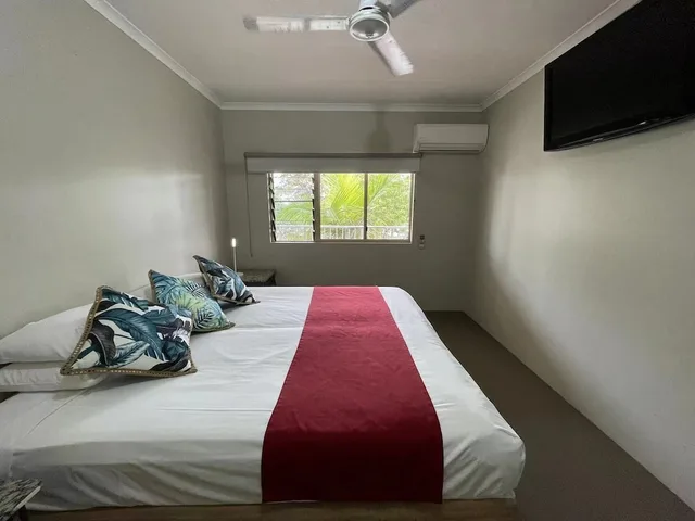 1 Bedroom, Premium, Apartment, Twin Beds, Sea View, CAIRNS BEACH RESORT 2/7