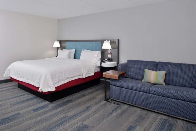 Room, King Bed, Sofa, Hampton Inn Greenville, AL 1/5